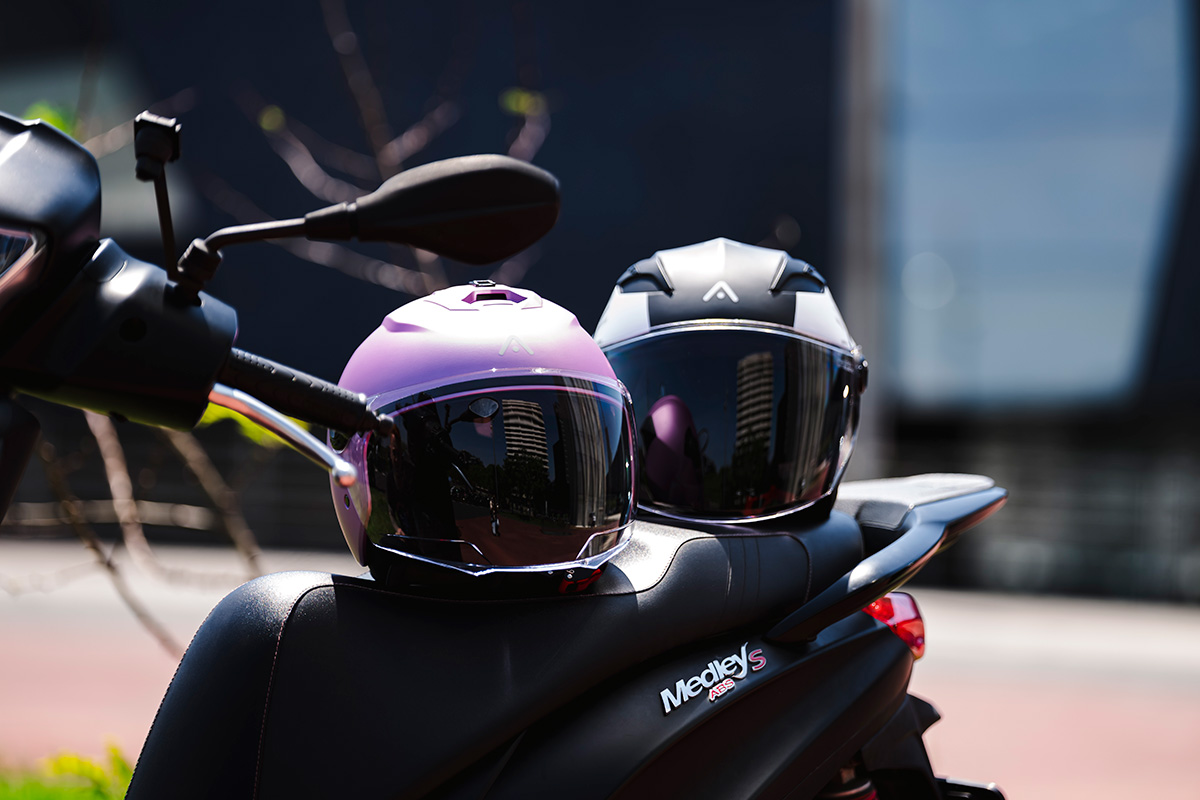 cuanto cuesta casco de moto
