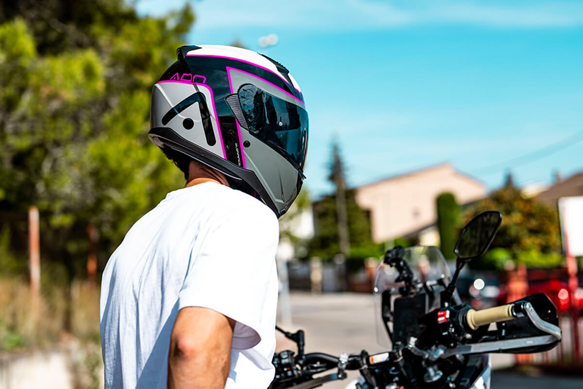 cascos stelvio rosa menos 200 euros
